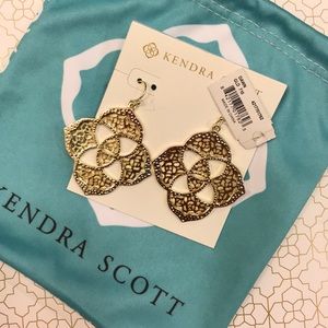 Kendra Scott “Dawn” Earrings